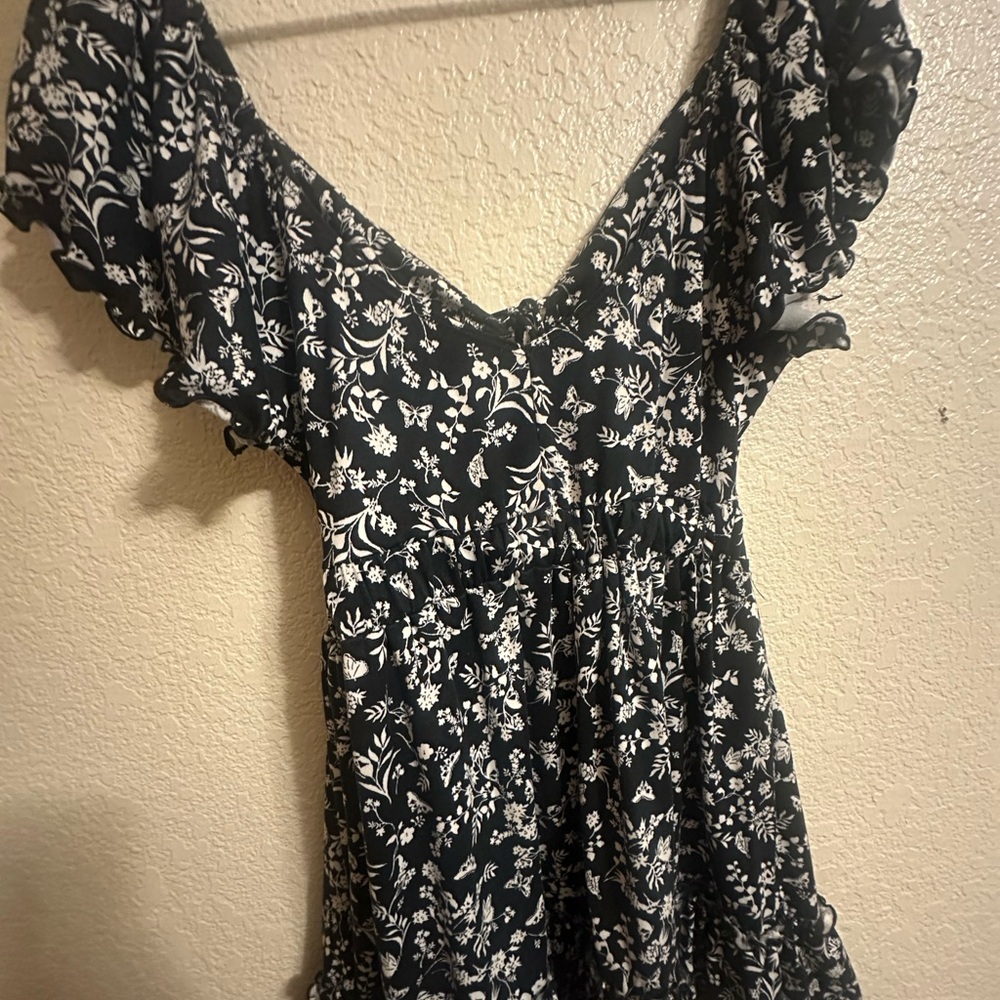 UO Rianna Floral Ruffle Mini Dress